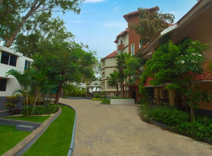 Mount Palazzo Hotel Nandi Exterior foto